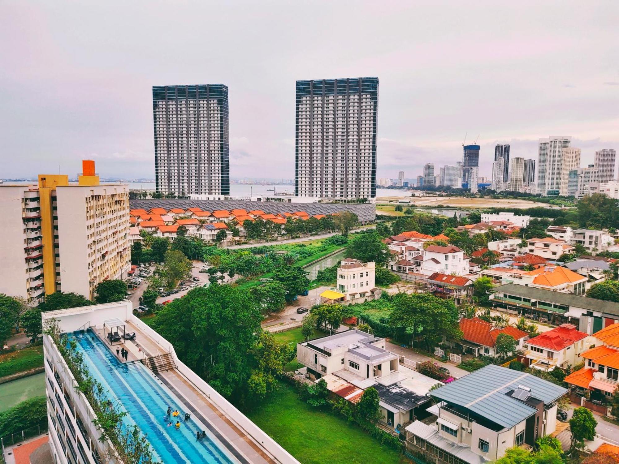 The Landmark By Katana 3Br To 4Br Luxury Seaview Landmark Homestay At Gurney 15-16Pax 无敌海景套房 Tanjung Tokong Kültér fotó